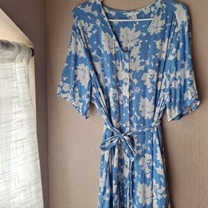 Time and Tru Blue and White Floral Full Length Dress